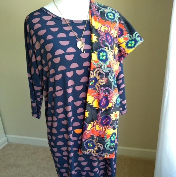 LuLaRoe Tops - Lularoe Halloween outfit- L Irma & tc2 leggings
